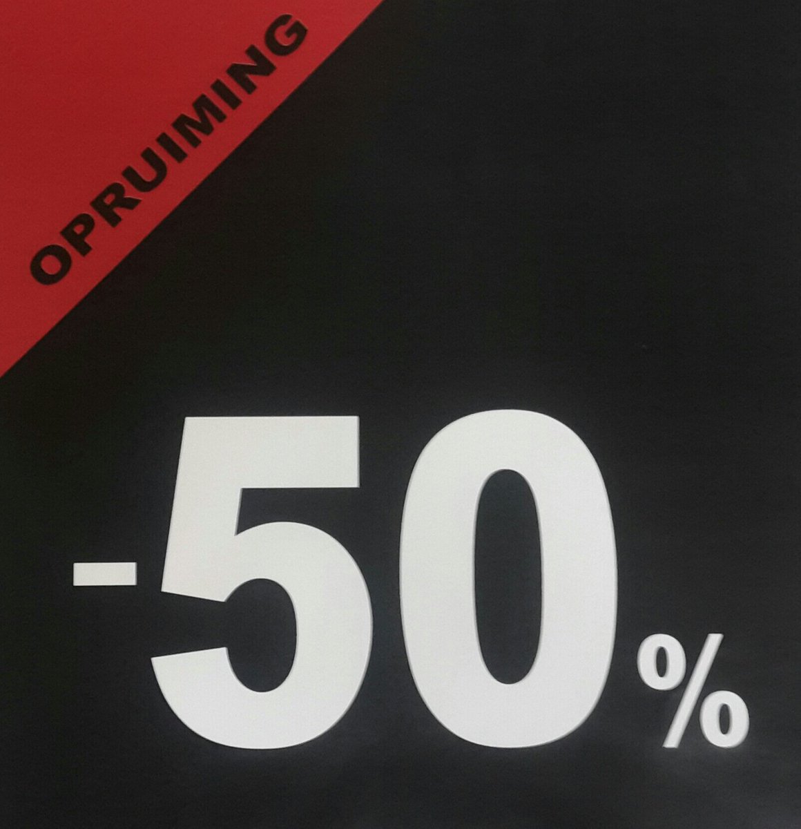 WINTERWEER! 

Shop je winterjas nu met 50% korting! 

Er is nog voldoende keus in sportief, stoer, gekleed, lang, kort, wol, dons, leer...
Kom snel langs, want OP=OP!
#Assen #mannenmode #winterjas #winter #koud