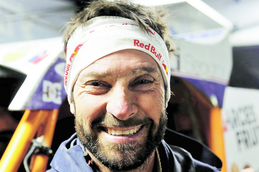 latercera's tweet photo. Chaleco López, campeón del Dakar: “Me habría gustado que Carlo de Gavardo hubiese podido verlo” https://t.co/DVxwIra6iF https://t.co/JQWyM5aMPb
