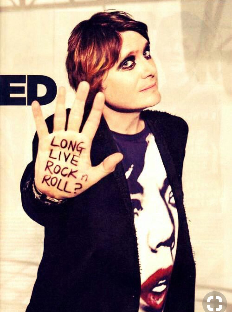 Happy 50th birthday to this special human being! Long life Nicky Wire !! 