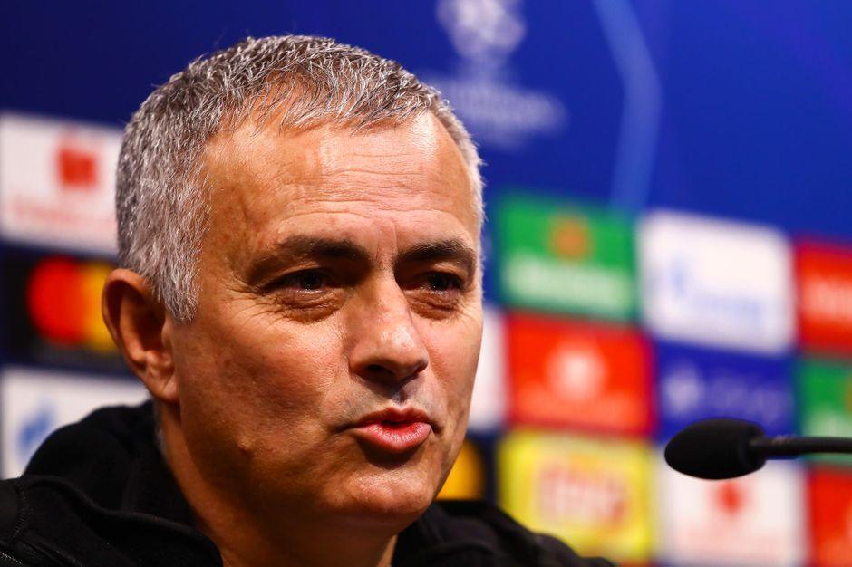 Quand Mourinho se cache dans un panier à linge pour contourner une suspension https://www.parismatch.com/Actu/Sport/Quand-Mourinho-se-cache-dans-un-panier-a-linge-pour-contourner-une-suspension-1600548#utm_term=Autofeed&utm_medium=Social&xtor=CS2-14&utm_source=Twitter&Echobox=1547979776 …