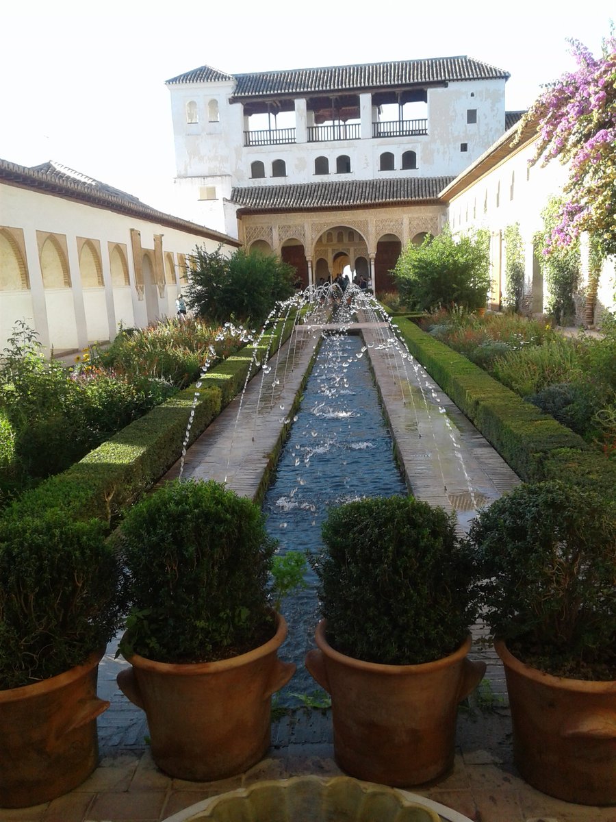 HassaneTraveler's tweet photo. Un dia como hoy en la historia de #Granada 20 enero 1273 Fallece Muhammad I,
#محمد_اﻷول #اﻷحمر
Conocido por #Alhamar, fundador del Reino de #Granada y primer sultán #Nazarí,que traslada la corte del #Albaicin a la colina de la #Sabika y construye la #Alhambra
@MuseoAlhambra https://t.co/GAlqTlHtyp