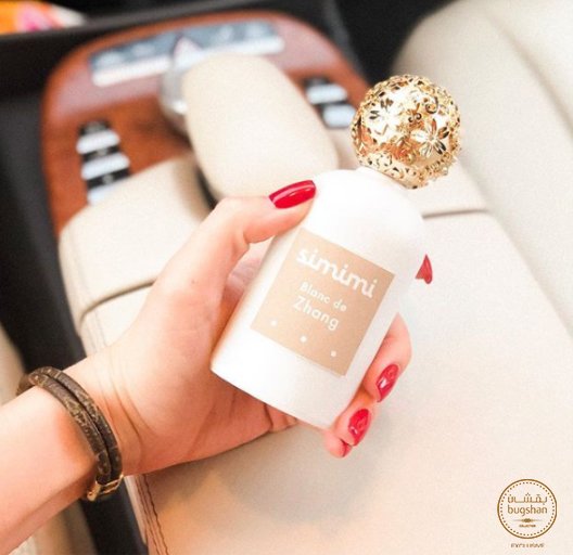 BugshanStores's tweet photo. عطر Blanc de Zhang من #Simimi مخصّص للمرأة المرهفة والمرحة ,التي تبرز أنوثتها 
حصري 
#معارض_بقشان https://t.co/7Zv9AUhDyX