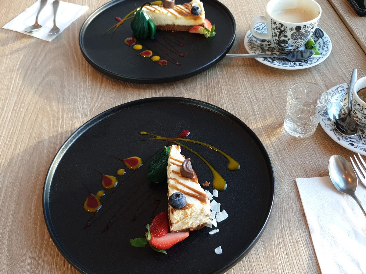 Misljenje2711's tweet photo. Cheese cake #Byami #Rotterdam https://t.co/j8zJvSV3Ay