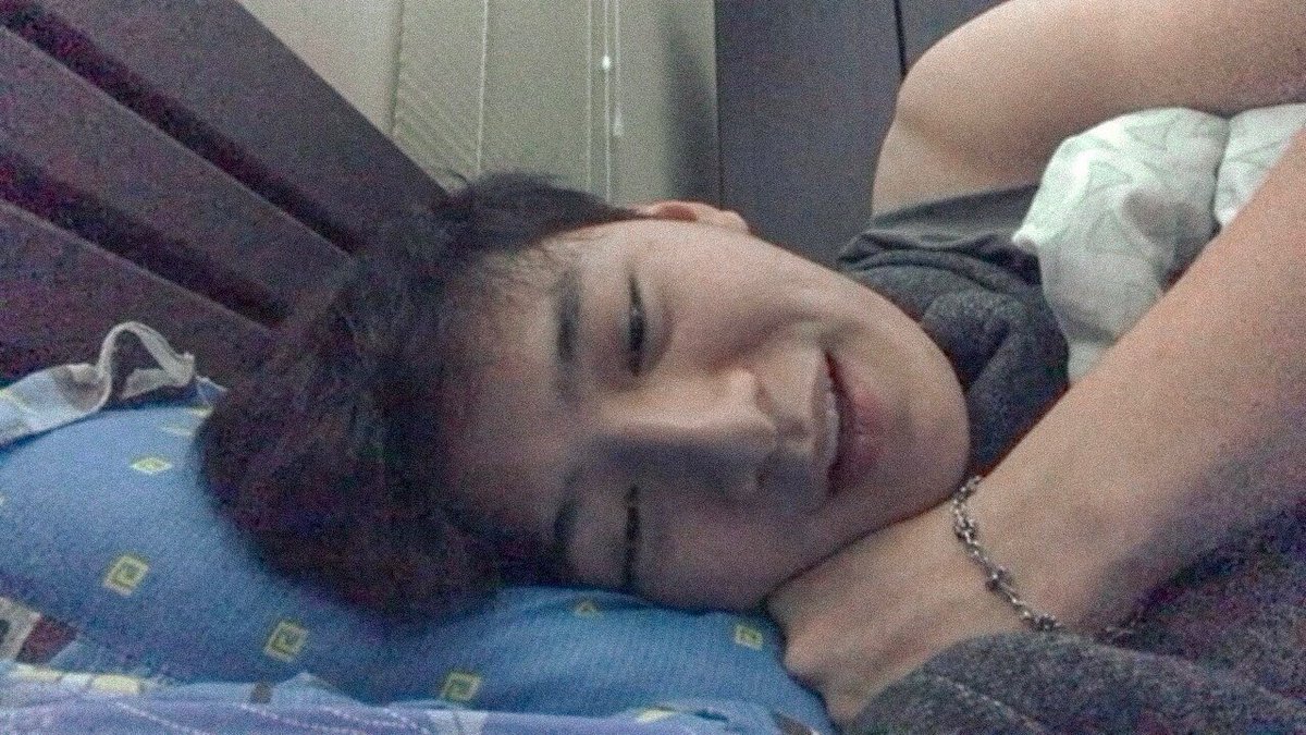 SurikandotK's tweet image. คิดถึงจัง สมัยมโนว่าคอลกับคริสพี 55555
มันนานมากแล้ว เคลีโทรศัพท์แล้วเจอรูป
@kristtps #ยยขคพ #KristPerawat