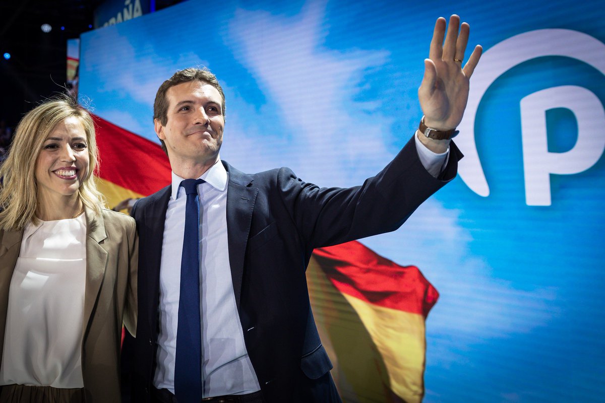 GPPopular's tweet photo. Clausuramos la Convención Nacional del @PPopular, pero es solo el comienzo de lo que está por venir: vamos a seguir trabajando para volver a ser el partido favorito de los españoles para mejorar este país. 
🇪🇸 #EspañaEnLibertad https://t.co/mZAcsGIHKp