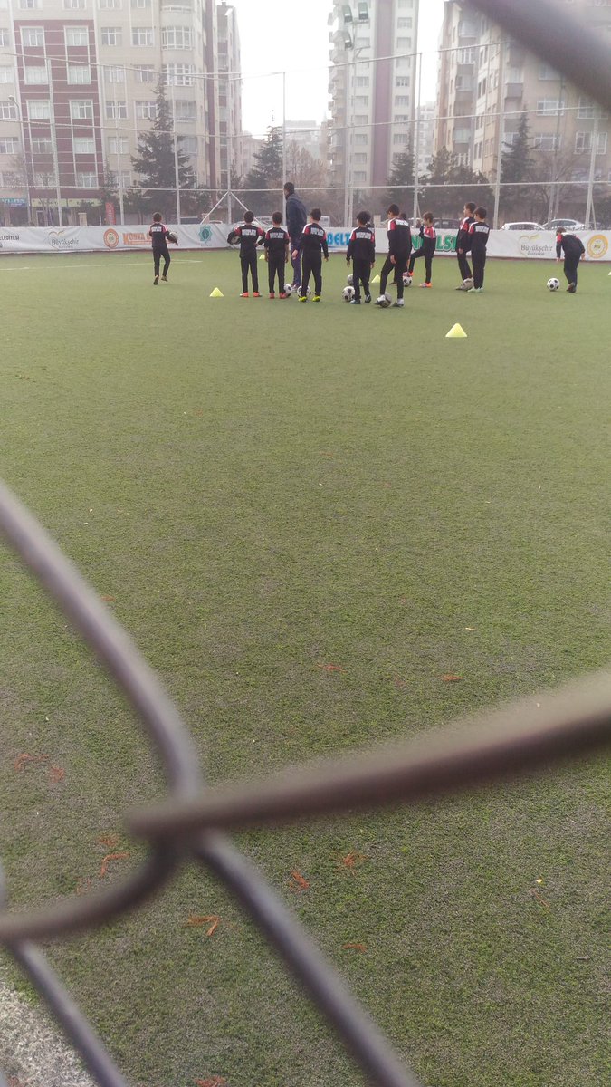 Yeni <a href="/ozankabak4/">Ozan KABAK</a> lar yetisiyor. Allah yardimcilari olsun... Kasırgaspor Konya