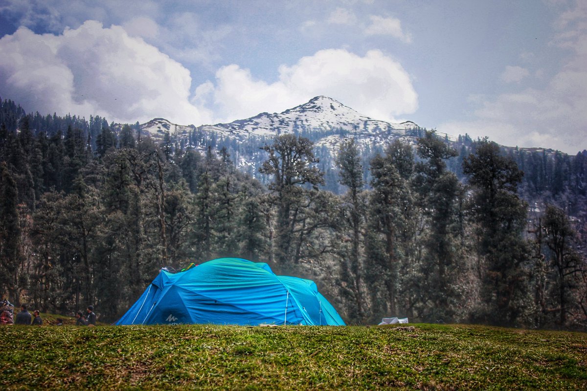 Peaceinhell2's tweet photo. Sometimes this is all you need.
#kedarkanthapeak #morningmotivation #adventure #hikeresearchfellowship #hikingadventures #naturephotography #nature #travel #traveller #travelphotography #mountains #Himalayas #india #Wanderlust #Flowers https://t.co/ZT4OhmEwzK