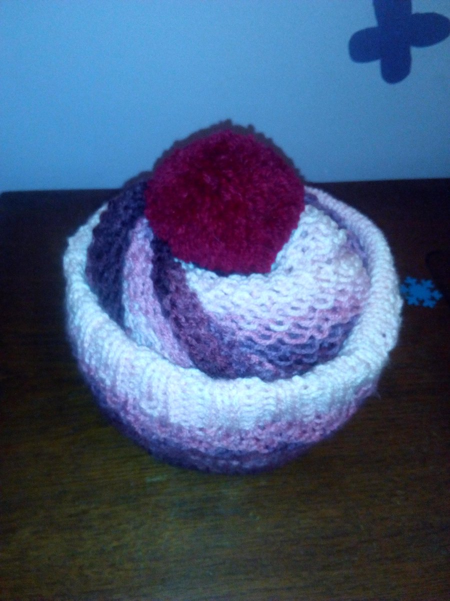 StrickNaht's tweet photo. #StrickNaht #kreativ #gestrickt #neu #wolle https://t.co/EQSYXItDnk