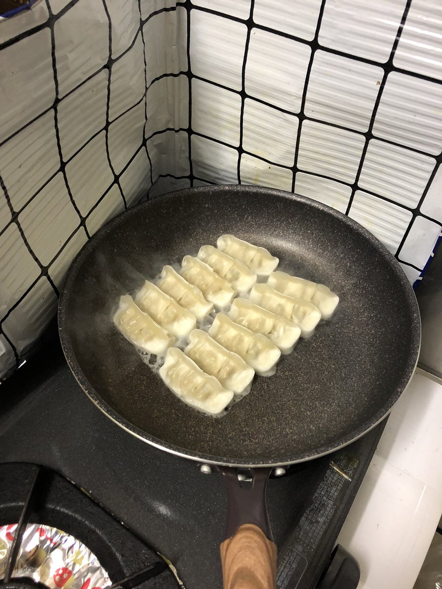 腹減りすぎ