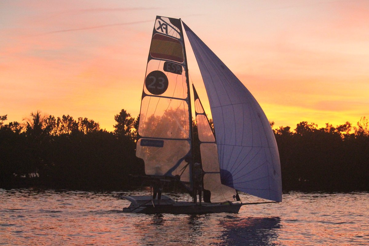 Quiet evening... 

@equipomovistar @23energy_ <a href="/oficial_rfev/">RFEV | Real Federación Española de Vela</a> #alpharopes #feelingocean
