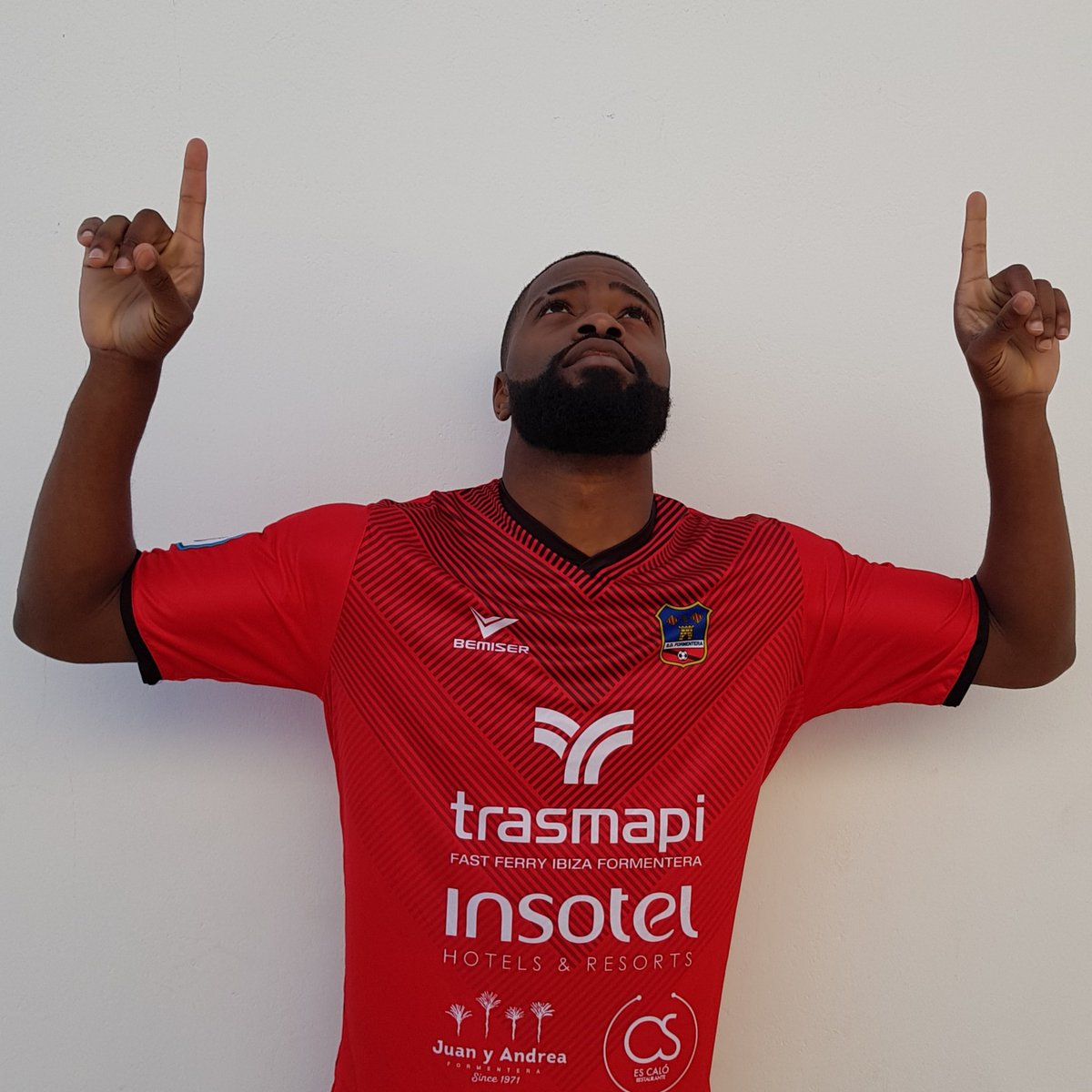 sdformentera's tweet photo. 🔴 EN VIU| #TerceraDivisión | 76"| 3-0 Gooooool gol gol del debutant Wadir da Silva! No hi ha millor inici! #amuntformentera https://t.co/5twngnVd0n