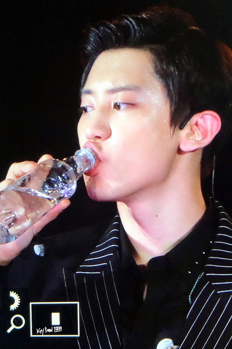 KBoard1127's tweet photo. #찬열 #CHANYEOL 190119  SMT IN SANTIAGO https://t.co/JX9ZAhLx7h