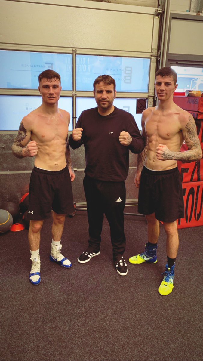 markyboy118's tweet photo. Good to have TonyOakey in the gym this morning π #Turveydevelopments #Constructionsouthern #ChamberlainEdwards
#Portsmouthtruckstop
#Ocroofingcontractors
#Nextgendrylining
#Glasstec
#Maprotuning https://t.co/nDFNJzn6wr
