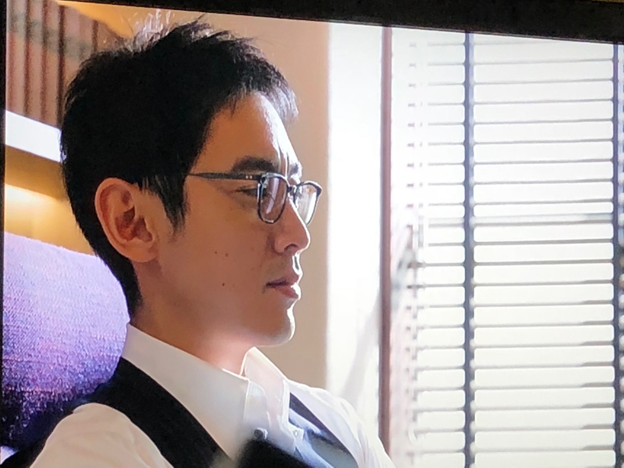 Mike Wo アメリカドラマで一番好きなのがグッドワイフ 日本版は似たようなもの と思えば悪くない 悪くないといえば 小泉孝太郎がビックリするほどカッコいいんだよね メガネ スリーピース 髪型 全てが似合ってる ストーリーも本家と比べなければ俳優