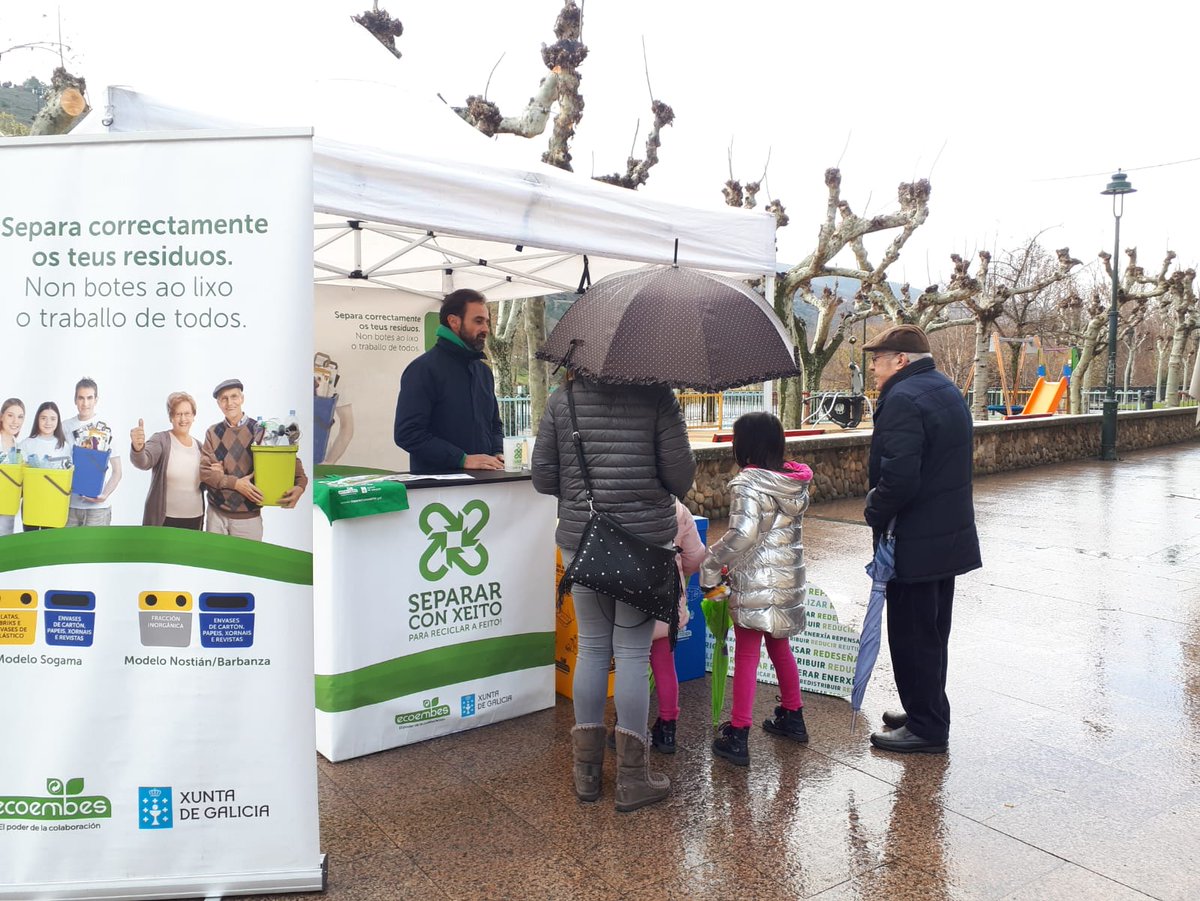 separaconxeito's tweet image. A XIX Festa do Botelo de #OBarcodeValdeorras foi unha boa ocasión para falar de #reciclaxe e de paso degustar un dos productos típicos do inverno en Galicia, o #botelo! @ecoembes @GaliciaSostible