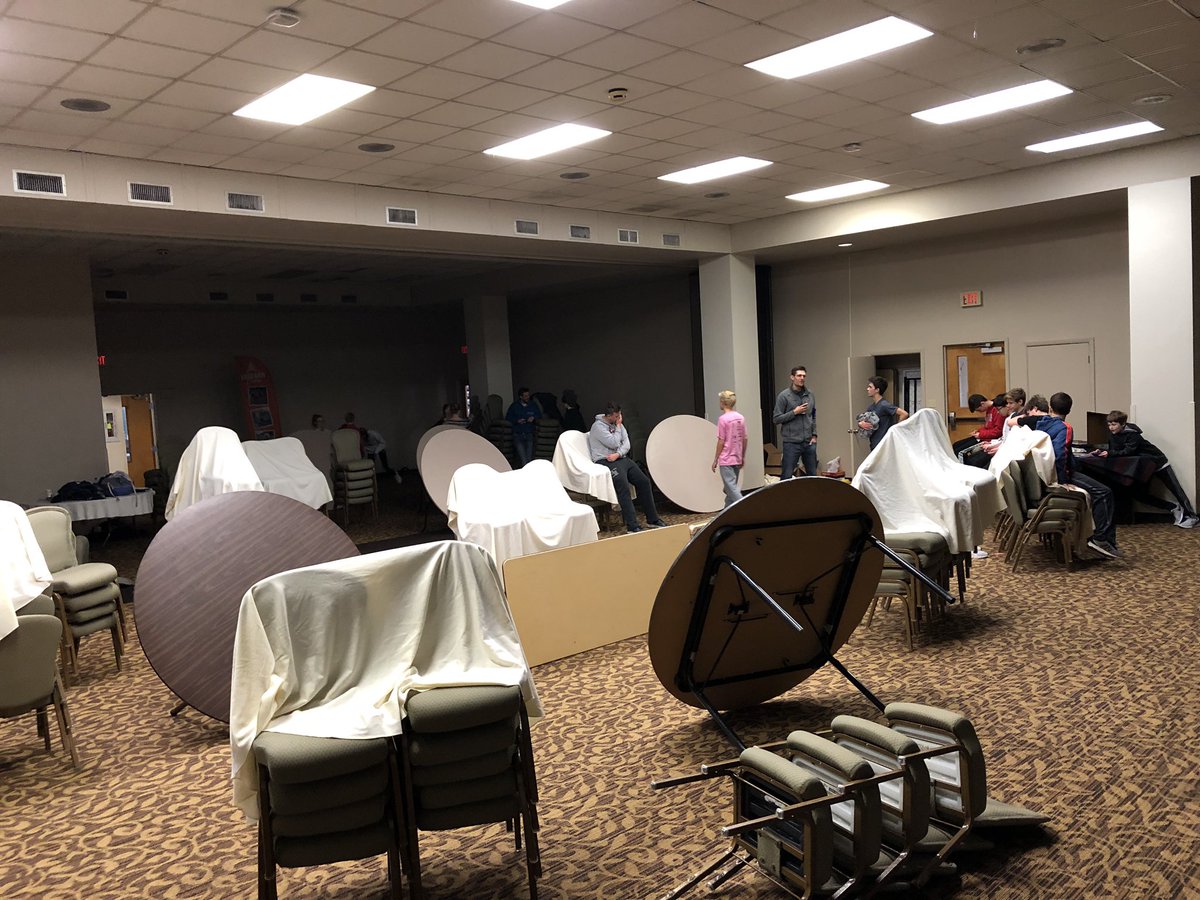 NWCCStudents's tweet photo. 2nd day underway! Great session this morning, now it’s time to play. When it’s 27 degrees out, you turn the chapel into a laser tag course: https://t.co/zcQHy70Wal