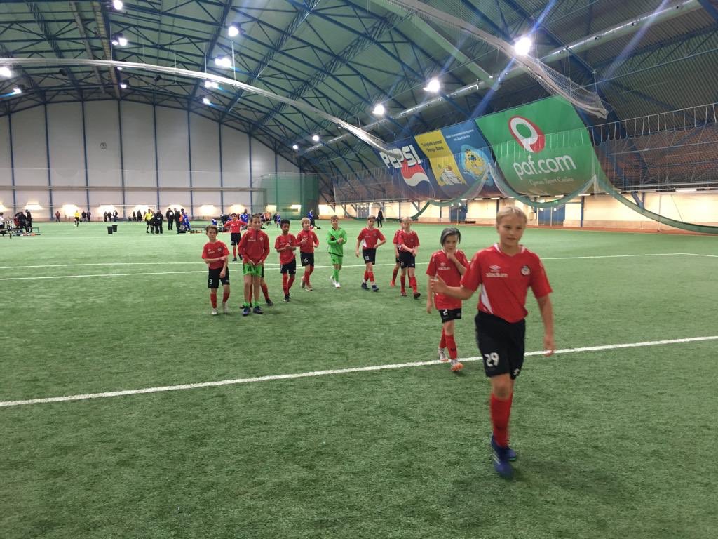 Viikonloppu meni Eckerö Match Campissä. Hienoja pelejä länsinaapurin jengejä vastaan: Lidingö, Haninge, Sollentuna, FC Boo, Hammarby👊 #pelaajakehitys #espoonpalloseura #matchcamp