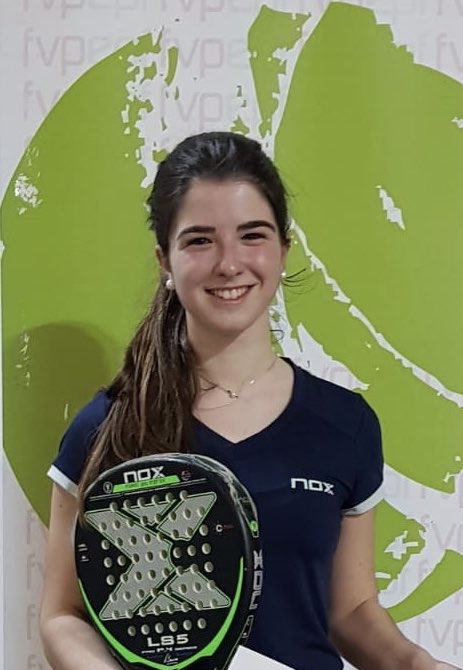 IbaezIbon's tweet photo. Enhorabuena Ohiane Escribano!!! Campeona del primer torneo de la FVP categoría cadete #noxteam #nox #Padeltoki https://t.co/vfQfKu0R3v