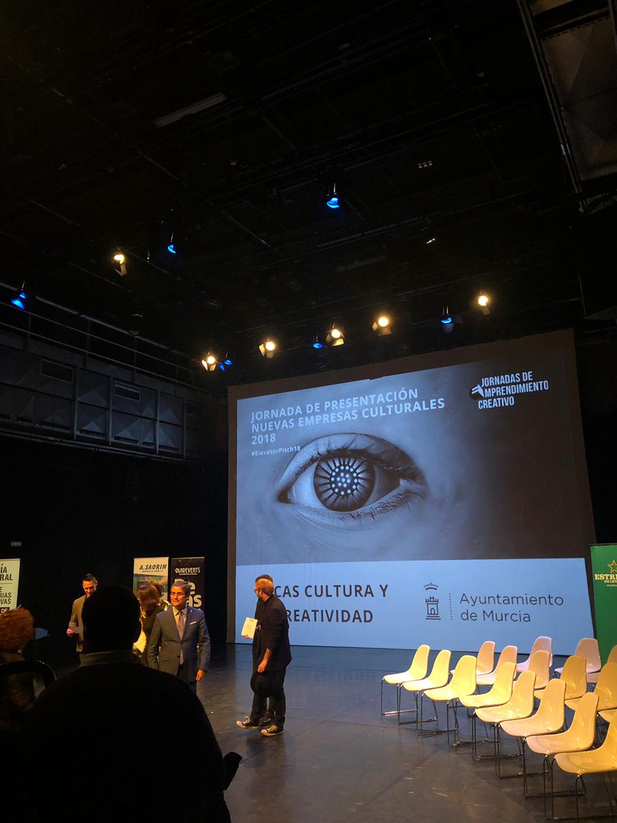 Irene_Ortega_'s tweet photo. El jueves por la tarde me encantó asistir a la Jornada de Emprendimiento Creativo, #ElevatorPitch, en @centro_parraga organizada por @factoriarmurcia: mi más sincera enhorabuena a todos los emprendedores y al equipo FC por el gran evento que lograsteis crear.

#emprender #Murcia https://t.co/gMGqrZ2jgz