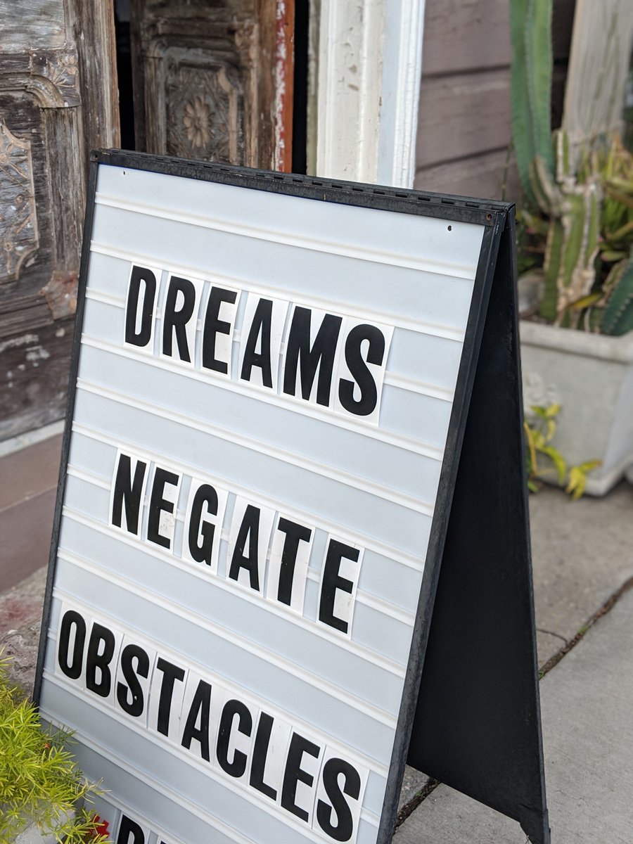 reshmasaujani's tweet image. A little Sunday morning inspiration. #bravenotperfect