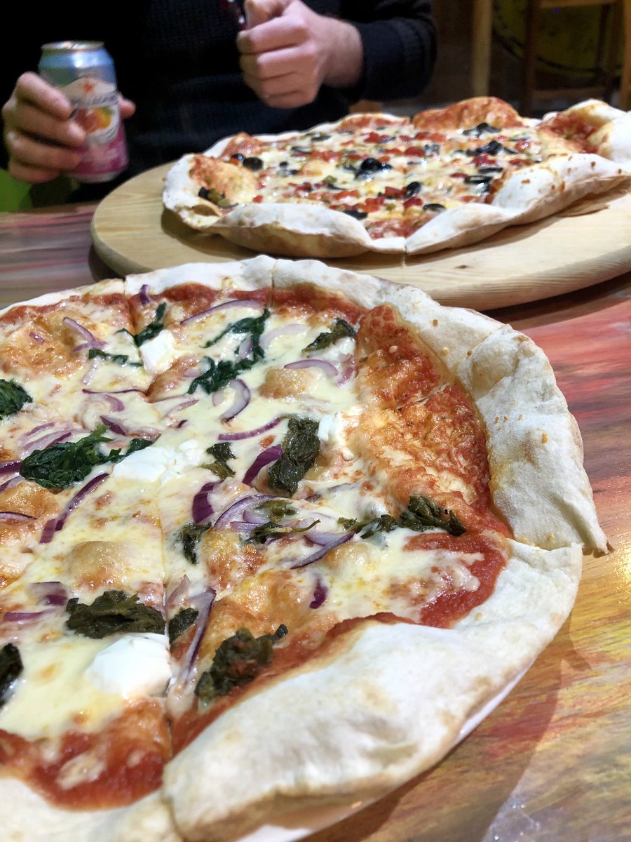 Hellocuppies's tweet photo. YES! 🍕It seems January is the month to try all the amazing pizza places in Reading! A few weeks ago Papa Gee’s, this evening, @TuscanyReading on Oxford Road. #rdguk #pizzatime #pizza https://t.co/0bqpyKaeiN