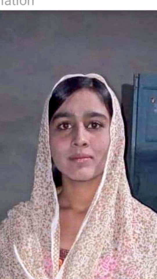 KDSindhi's tweet photo. Those who ask me why Pakistani Hindus leave their motherland, they must know this reason! 

Another Hindu girl, Anusha Meghwar, 16, becomes victim of forced conversion and marriage. According to Sindh Child Marriage Restraint Act any marriage under 18 years is illegal. https://t.co/RsEAZ8Di4o