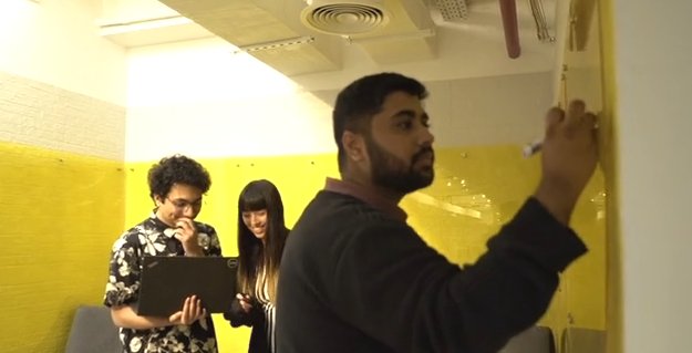 TechNamshi's tweet image. Hey there, here at Namshi we&apos;re looking for bright, young software engineers who want to kickstart their career in backend or mobile development!

tech.namshi.io/blog/2019/01/2…

Come and join our crazy bunch!