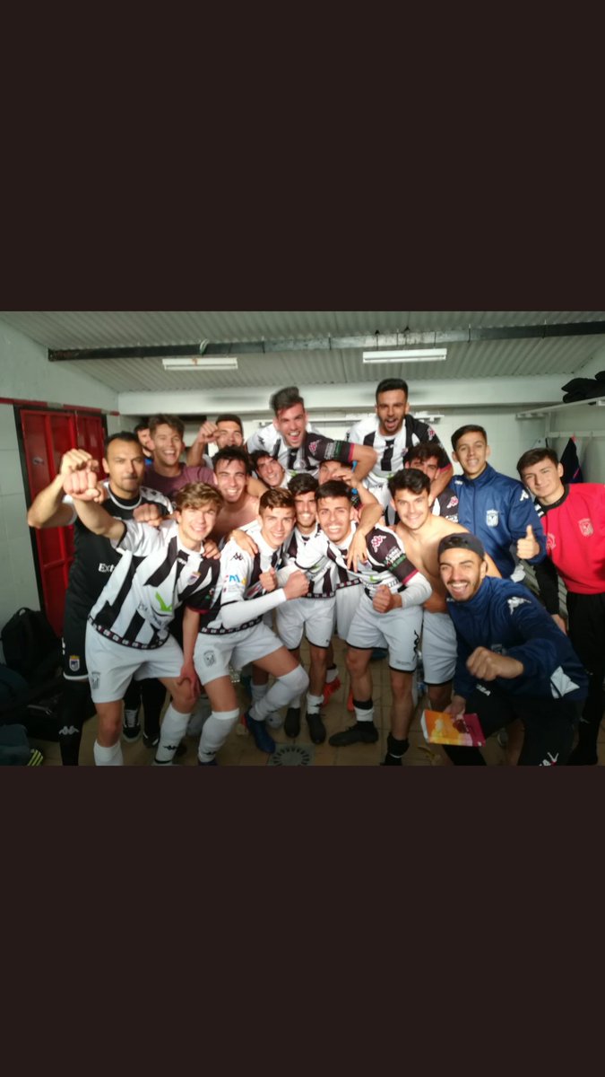 clarescarrasco's tweet photo. Victoria del @BadajozPromesas  5-0 contra Villar del rey,5°clasificado con gol de nuestro @Abraham_oconor  que abrió la lata en el marcador tras una picada al portero.
Empezamos el año a tope chavales!!! enorabuena a todo el equipos @Samu0909 @JoseBarquero5  @ivancerro_10 ect ect https://t.co/0rpOlwZ5UY