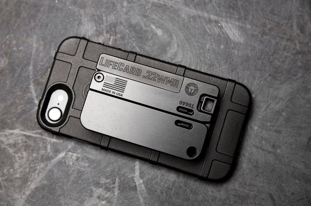 BreachBangClear's tweet photo. The @TrailblazerFirearms LifeCard Pocket Pistol in .22 WMR will be at SHOT Show 2019.

Read more: 

https://t.co/FSYArWJKPc

More SHOT 2019 articles:  https://t.co/VQstmF9Exg

#pocketgun #mousegun #pocketpistol #SHOTshow #SHOT2019 #thegunsof2019 #lifecard  #trailblazerfirearms https://t.co/Ka3xv1imwJ