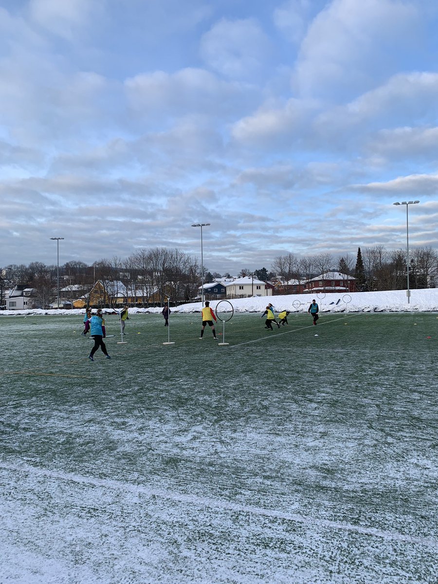 UKinNorway's tweet photo. We see a lot of amazing sights in Norway but this might top it - a game of #quidditch #rumpeldunk played on a cold January day @jk_rowling #HarryPotter #SportisGreat #voldsløkka #UKandNorway https://t.co/QASOmkmF9j