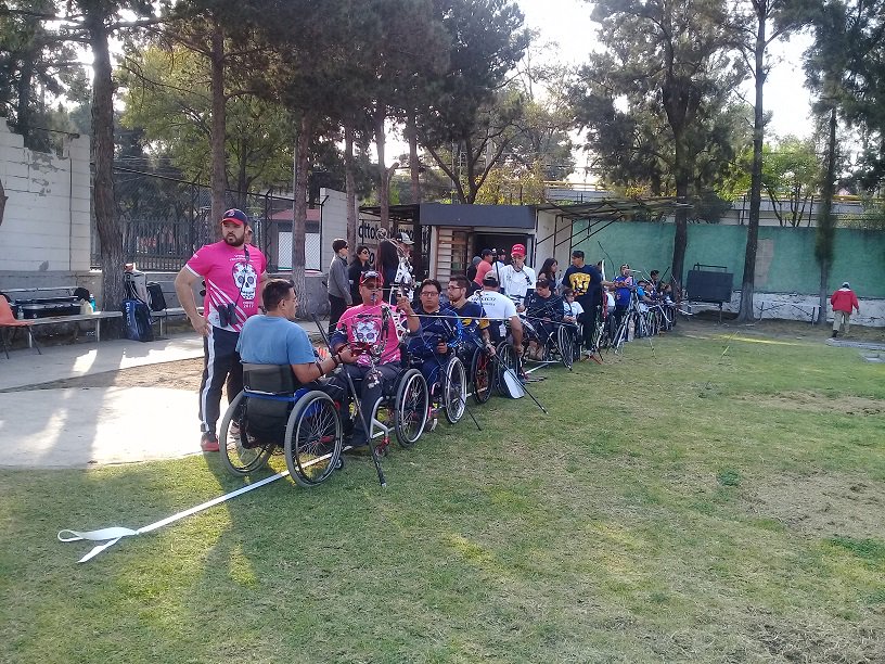 FED. MEX. SILLAS DE R. tweet media