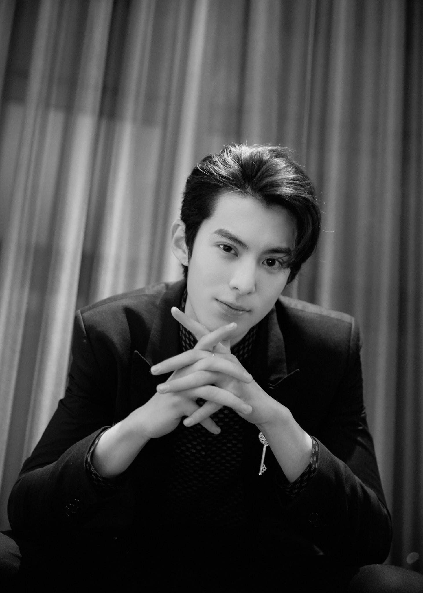 Dylan Wang Daily 😎 on X: 190120 棣棣的记事薄Update 📎more snaps