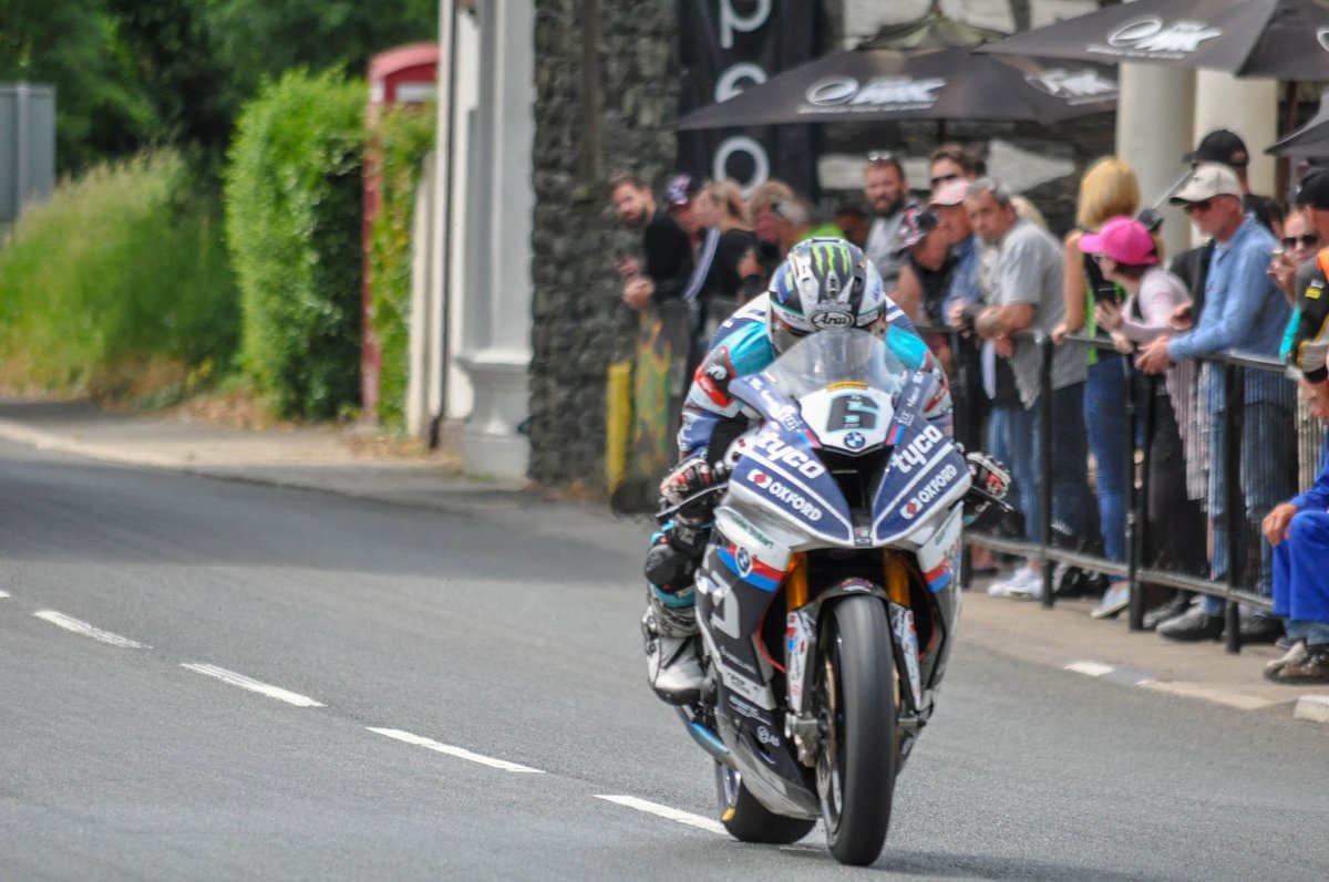 db64_david's tweet image. #MichaelDunlop #TT2018 @ttracesofficial @Jon_3_roads @MotofestIOMTT @moto_republic @ILoveTheIOM @CMauto66 @Gilo46 @ArcherHeulwen @pureroadracing @irishroadracing @RoadRacingCore @MotoSponsor @stevethomas444 @StevieRRN @LivingRoadRaces @biker_group1  @IomTT2017 @Official_RRI