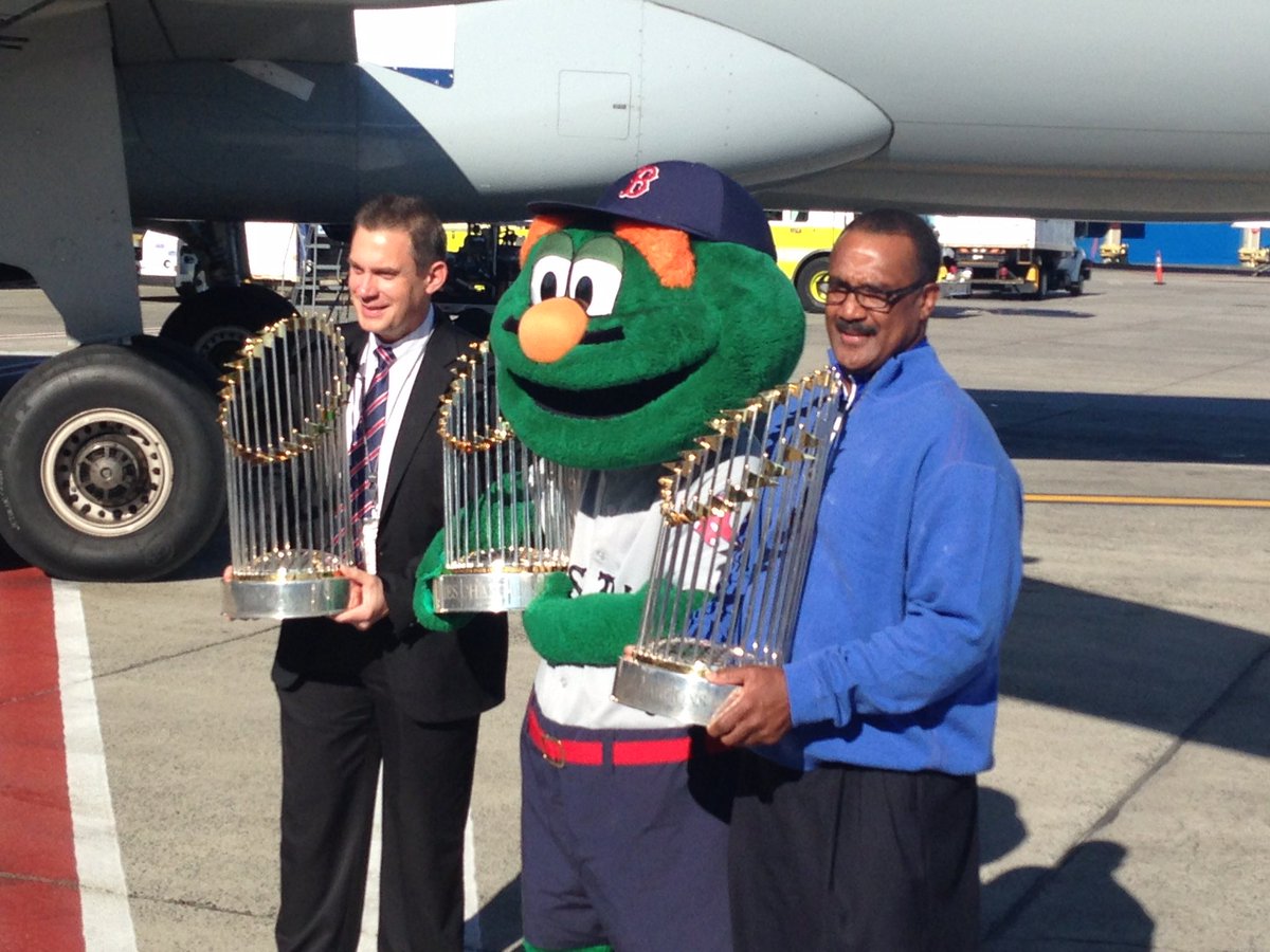 andrewblum's tweet image. So saddened to hear about the passing of @NStrissel. One of the nicest guys out there! My thoughts are with his family, friends and @JetBlue family! @HelloJetBlue