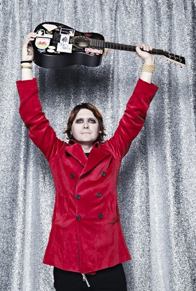 Happy 50th birthday to one of the greatest lyricists. Nicky Wire. 