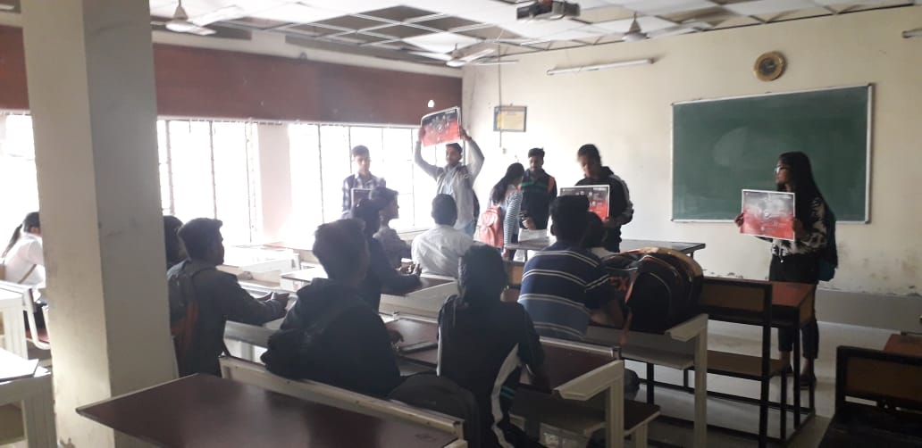 Rao_sahab_D_S7's tweet photo. #equilibrio19 #PublicityTeam #CollegeVisit #Promotion #Bilaspur #GGV #InstituteVisit
Thank you! Guys #Diganta #Alok #Aashish #Mahima #Shubhani #Aanand #Santwna
Great work done by all of you.👏👏
@equilibrio_ggv @shankul_shukla https://t.co/x2ojllqJqF