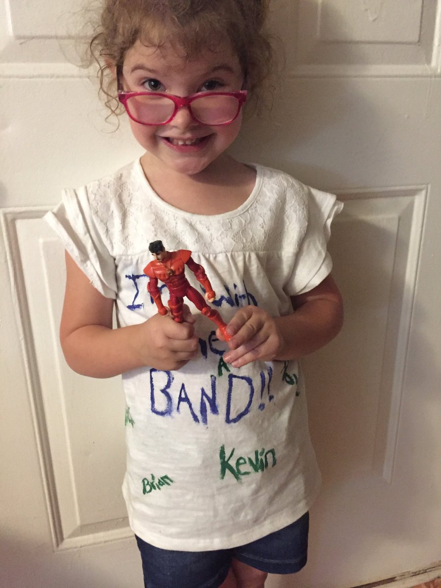 NickandLoCarter's tweet photo. It’s this lil girl’s 6th birthday today.
She loves @backstreetboys 
Her favourite is @kevinrichardson 
Her favourite song is #feelslikehome #iawlt #ktbspa #Happybirthdaypayton https://t.co/VwhYWn7cSM