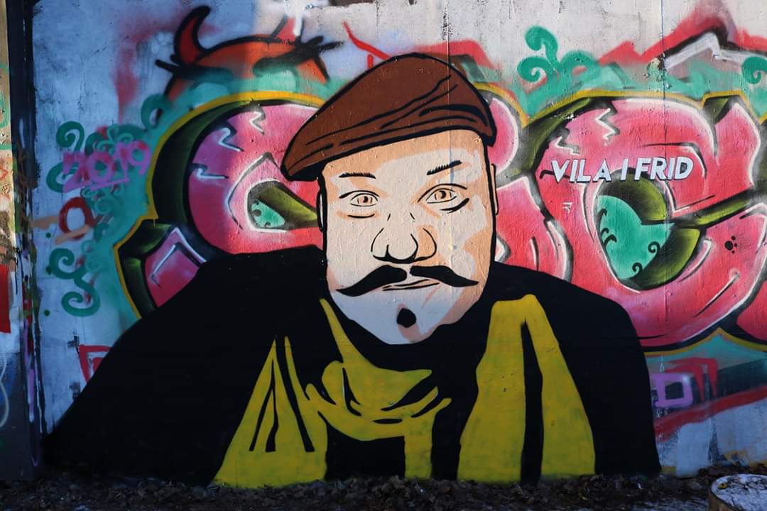 Guliganerna's tweet photo. VILA I FRID ROLF &amp; JOCKE. 

Under den senaste tiden har vi nåtts av två väldigt tråkiga besked. Två Guliganer har lämnat oss, Rolf Persson och Jocke Norén.

Bilden nedan är på en målning på Jocke upprättad i Borås vid Magasinsgatan.

Våra tankar går till de närmast anhöriga. https://t.co/hLll9Mdx1d