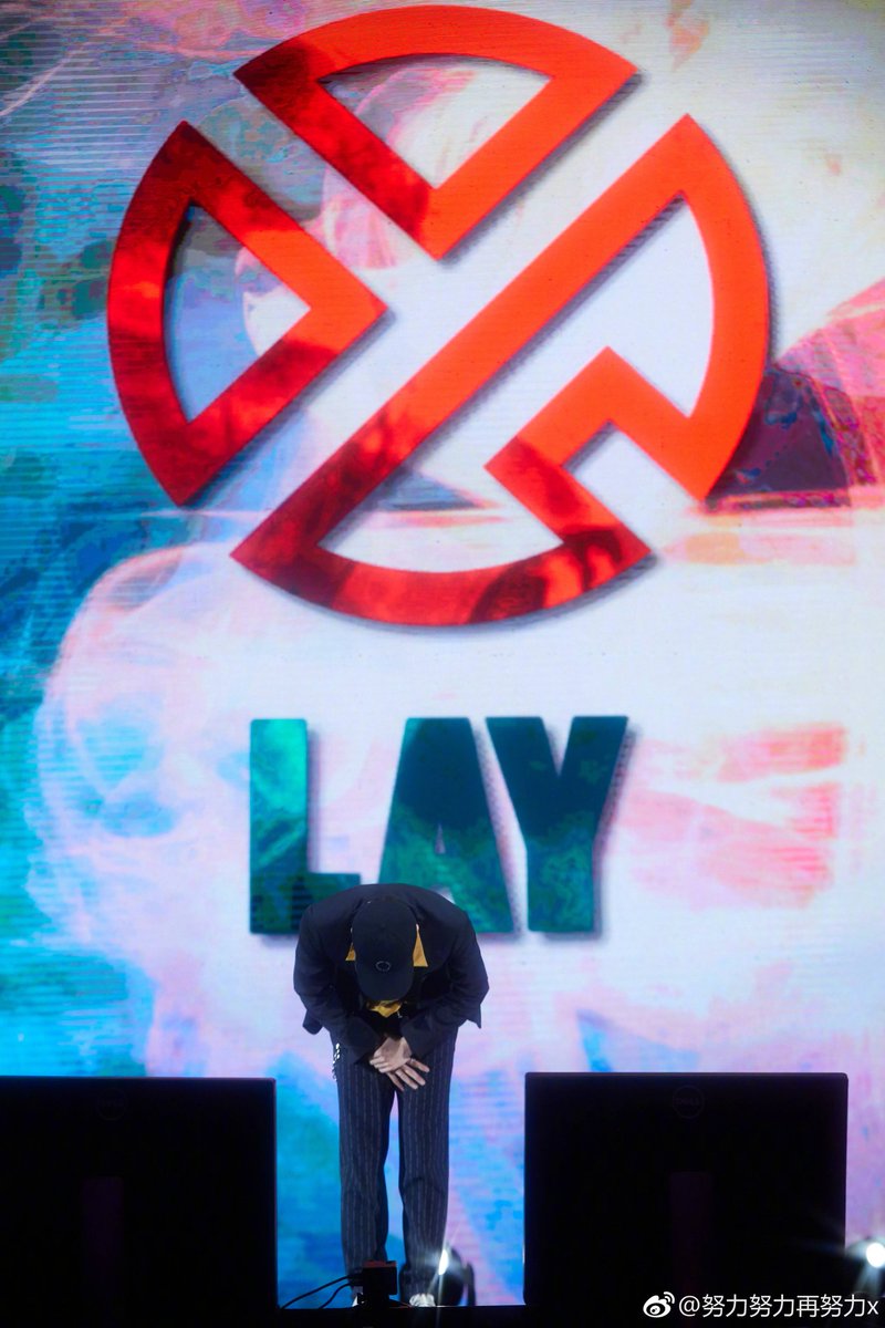 XingPark's tweet image. 190120 Yixing Weibo Update 2/2
#Samsung #GalaxyA8s #LayXSamsung
#LayZhangNAMANANA #producerLayZhang #LayZhang #อี้ชิง #张艺兴 #Lay #Yixing #레이 #レイ #チャンイーシン #장이씽 @layzhang @lay_studio @ASAPferg @steveaoki