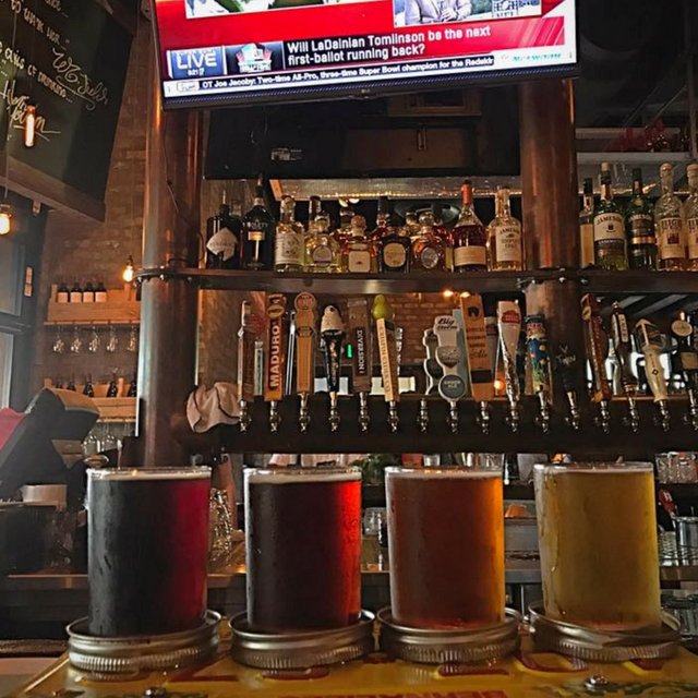 CraftStreetKit's tweet photo. P.S. We have the NFL package too! Brunch and Football! $4 Select Drafts.
.
Make your plans Today!
.
#brunch #breakfast  #mimosa  #champagne  #bloodymary  #tampaeats  #Brunchlife  #weekend #foodie #forkyeah #sundayfunday #cskoldsmar #csktrinity #NFLpackage #draftbeerspecials https://t.co/s4S66KQuok