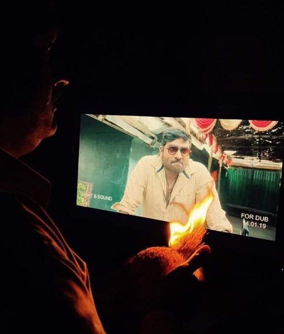 PuducherryU's tweet photo. #VijaySethupathi26 - #Sindhubaadh
Dubbing begins 💯
An #SuArunkumar Film 
A Yuvan Shankar Raja musical @thisisysr @VijaySethuOffl #PuducherryUpdates @VJSethupathi @VijaySethu_FC @yuvanfansworld @U1trendz https://t.co/XtNSfu4pTE