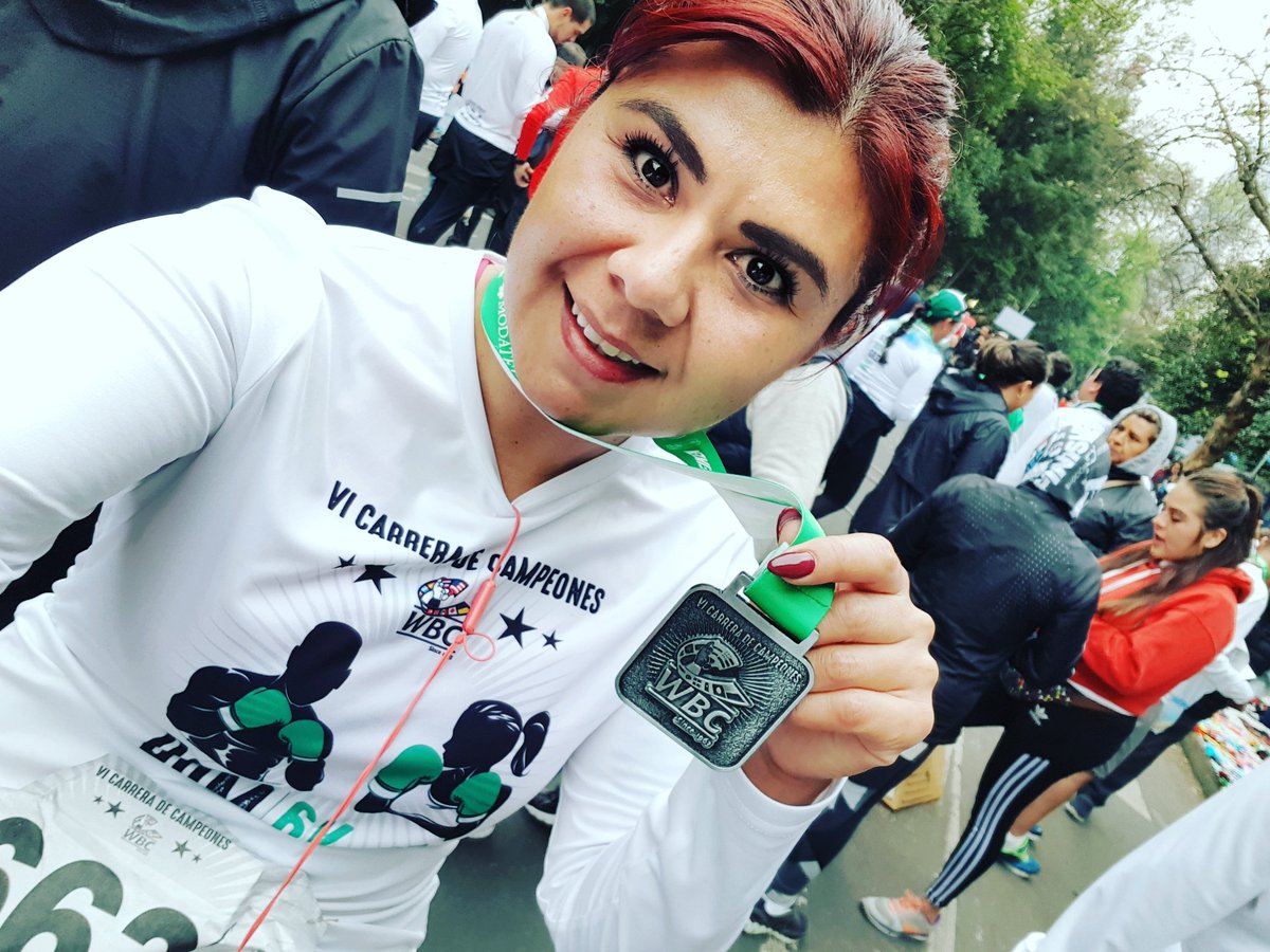 _kotufita_'s tweet photo. Primera Carrerita del año 😁👊🥊🏃♀️🎖️ #vicarreradecampeones #wbc #12k #runnersofinstagram #runners #sundayrunday #sunday12k #medalsunday #yoelegícorrer #aquiyasecorrió #liverunning #runderful #cdmx #cdmxrunners https://t.co/uik3d5tkKu