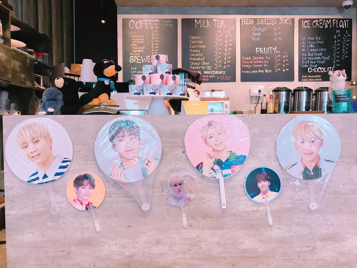 trashing17's tweet photo. “It is one of the blessings of old friends that you can afford to be stupid with them.” 

to many more upcoming cafe events with you my furries 💓 #togetherwithboo @with_boo https://t.co/tSCvxqIzs2
