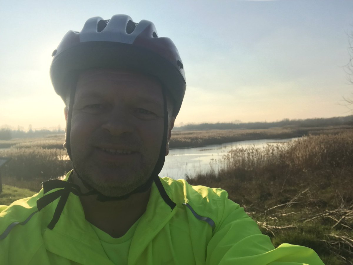 ChubbyBikeGuy's tweet photo. Hello Twitter! My 1st Tweet as Chubby Bike Guy 😀 London to Paris by bike. 25th to 27th July 2019. 500Km in 3 Days. #LetsGo https://t.co/oLD5Sh5X3x