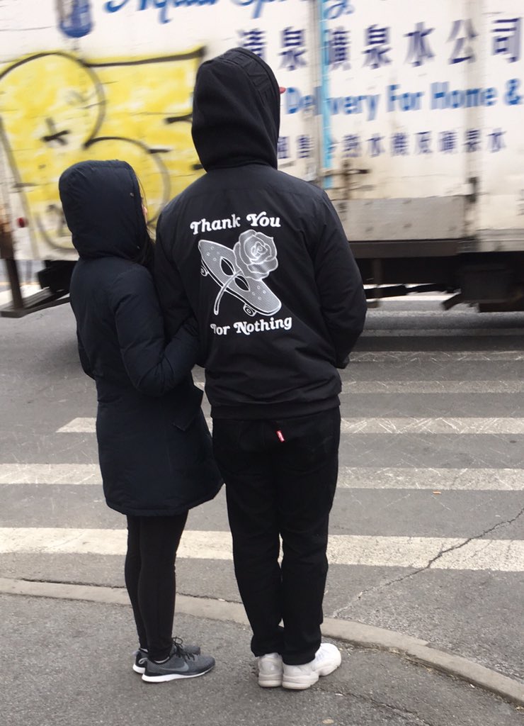 Dinzb's tweet photo. Saw this, walking home listening to @JeffTweedy 's memoir. Such a great book--warm, honest, laugh-out-loud funny, and deeply insightful on music, song, creativity, and life in general. Thank you! @Wilco @audible_com #jefftweedy #wilco #nyc #lowereastside https://t.co/rW2CtiATP3