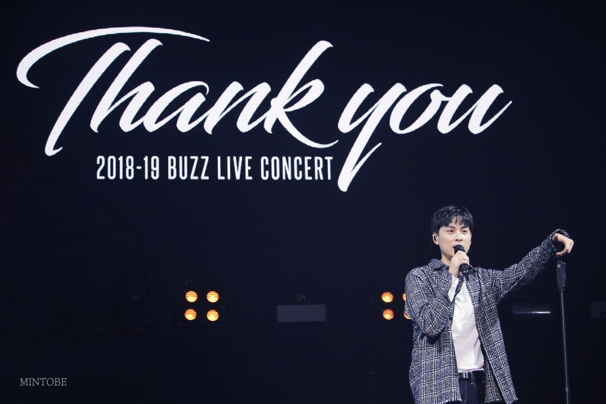 190113 버즈 연말콘서트 Thank you 서울
항상 고마운 사람😌
#Thankyou

#BUZZ #버즈 #민경훈