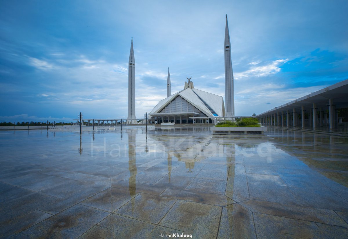 HananKhaleeq's tweet photo. Faisal Masjid, Islamabad
#travelbeautifulpakistan #picturepakistan #pictureofpakistan #dawndotcom #photooftheday #st_ofpakistan #etribune #beautyofpakistan #wu_pakistan #photography #travel #travelphotography #traveling #Islamabad #Pakistan #canonpakistan #landscape #nature https://t.co/ZISFn8yzIS