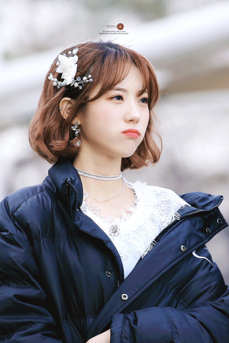 WJSN3A's tweet photo. 190119 #우주소녀 #설아 #A¹ #보나 #A₂ #루다 #A₃ 
벗어날 수 없는 너의 세상에 갇혀있는 것 같아ㅏ https://t.co/hOvvH7VYON