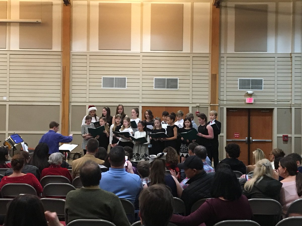 msap_cghsnc's tweet photo. Kudos to TFS for adding choir.  Thanks, Mr. Barbee and Mr. Burdette! #GibbonsArts https://t.co/EGY1SlM95j