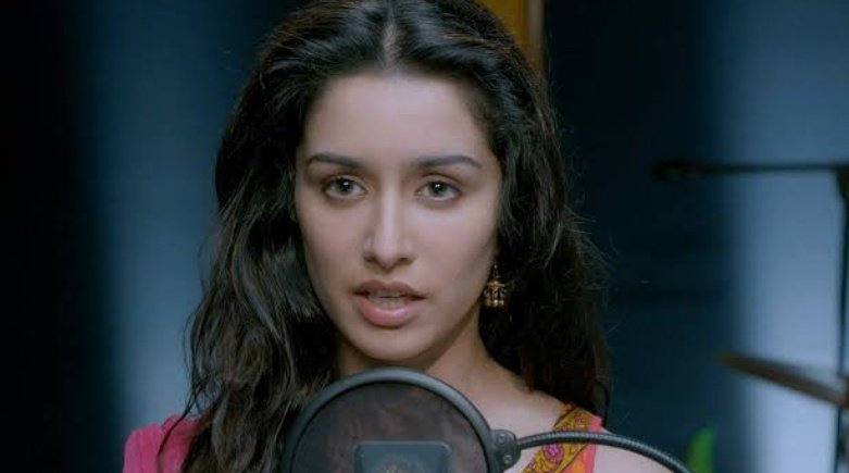 22. Arohi Rahul Jaykar (Shraddha Kapoor)- Aashiqui 2The way she loved him damn..!! She didn't want the riches of the world definitely not at his cost. And in the end when she signs his name just so that he lives on with her there she had my heart forever.